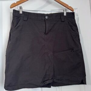Duluth Trading Company gray skort